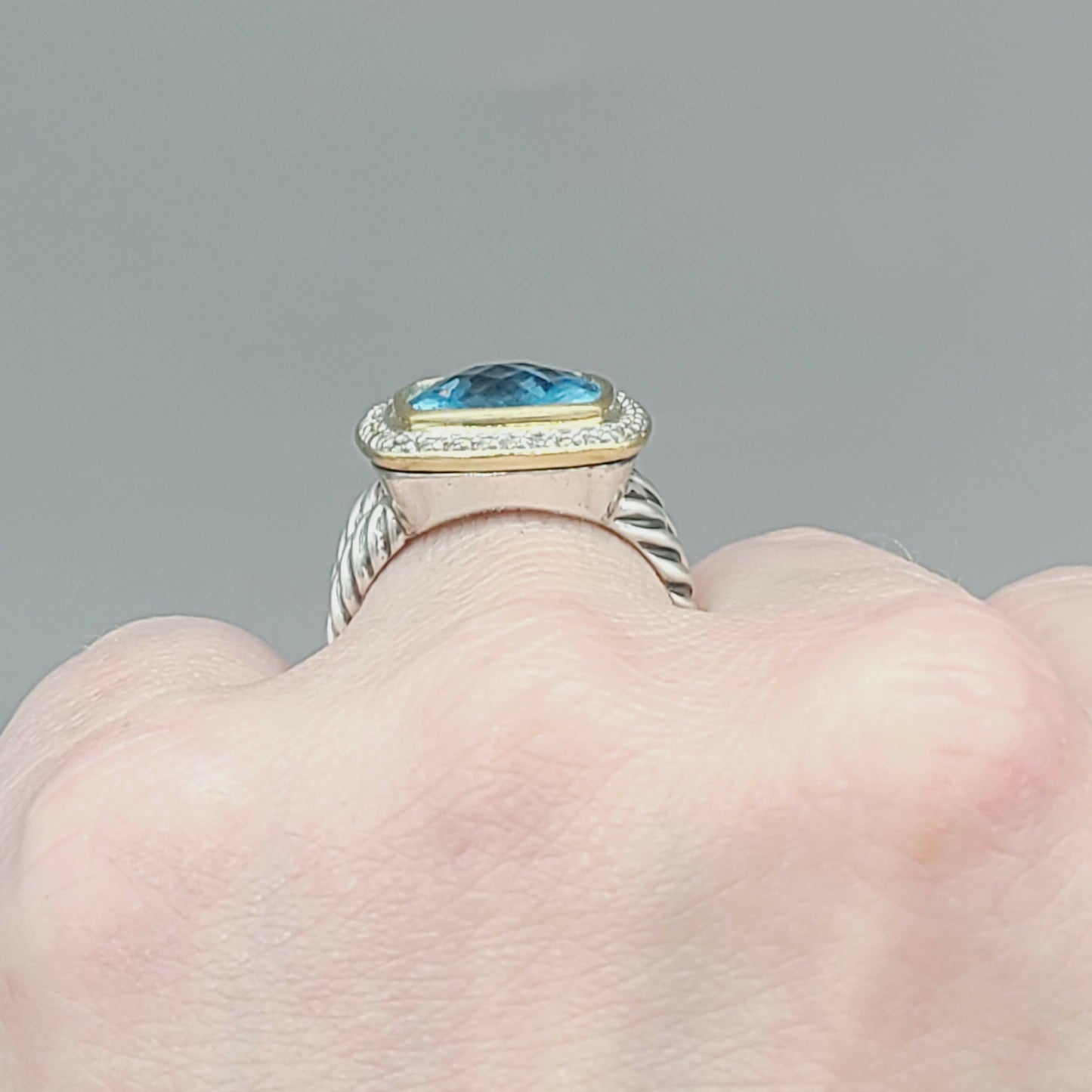 David Yurman Albion 11mm Blue Topaz & Diamonds – 18k Gold