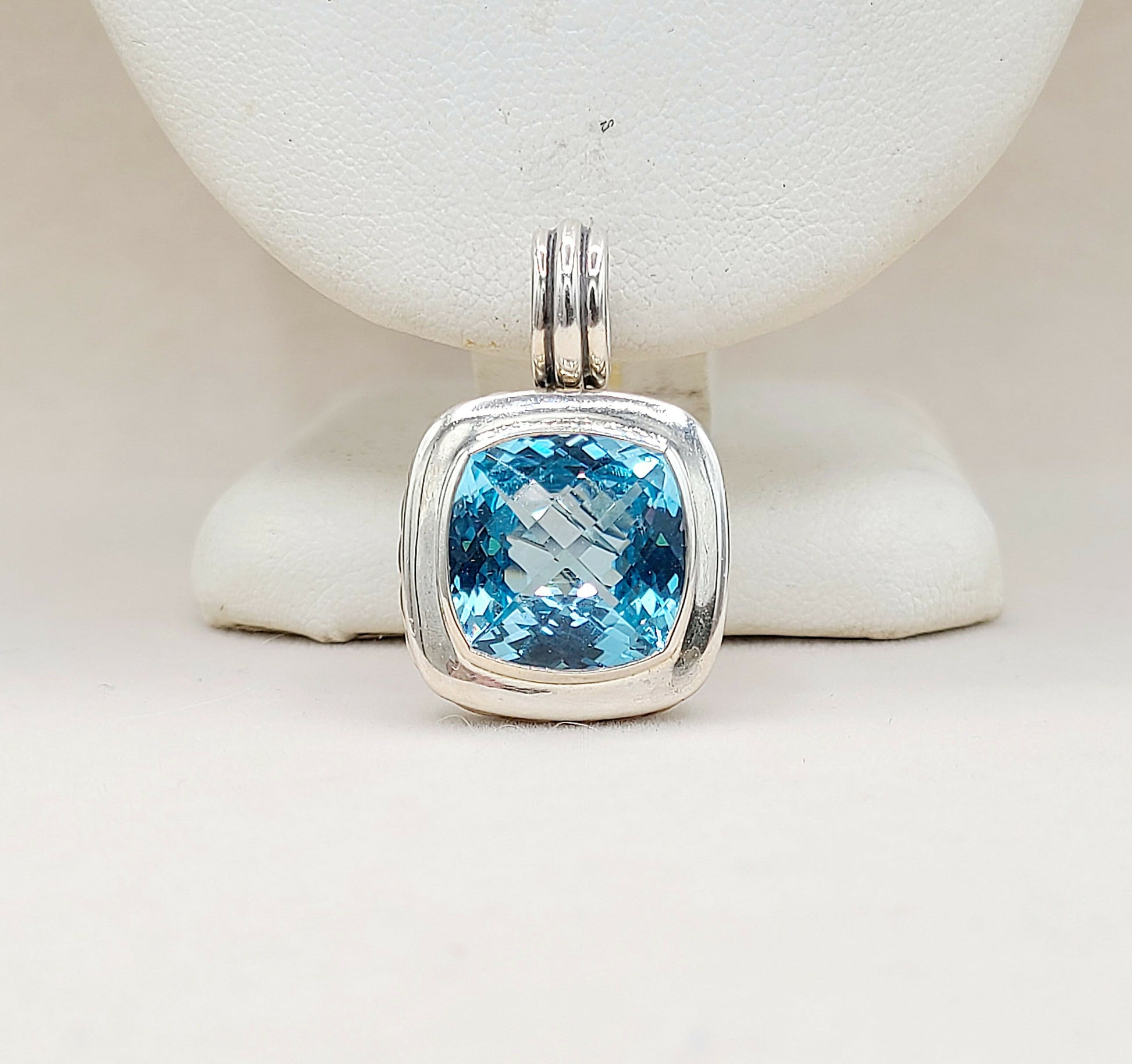    David Yurman Albion Enhancer Pendant 14mm Blue Topaz