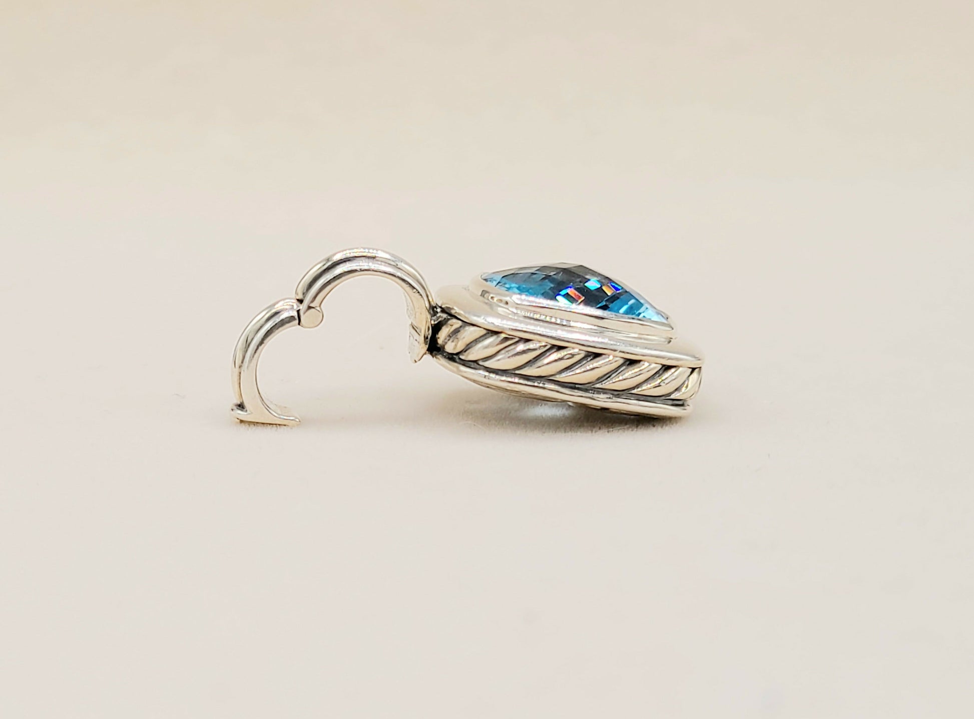    David Yurman Albion Enhancer Pendant 14mm Blue Topaz