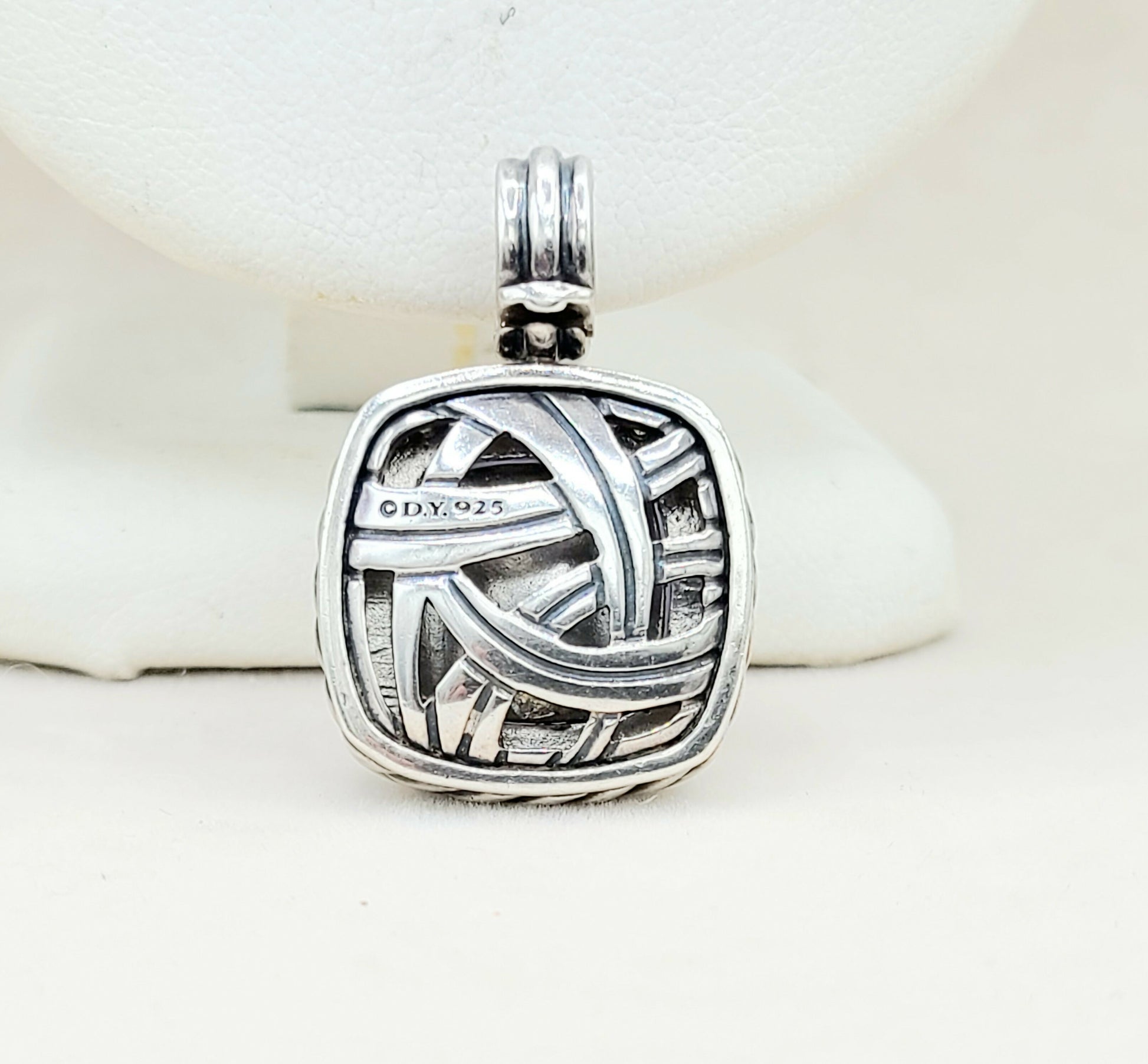    David Yurman Albion Pendant 14mm Lavender Moon Quartz