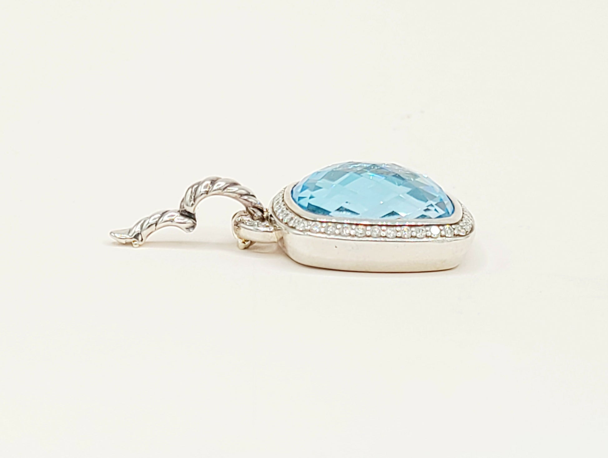    David Yurman Albion Pendant 17mm Blue Topaz & Diamonds