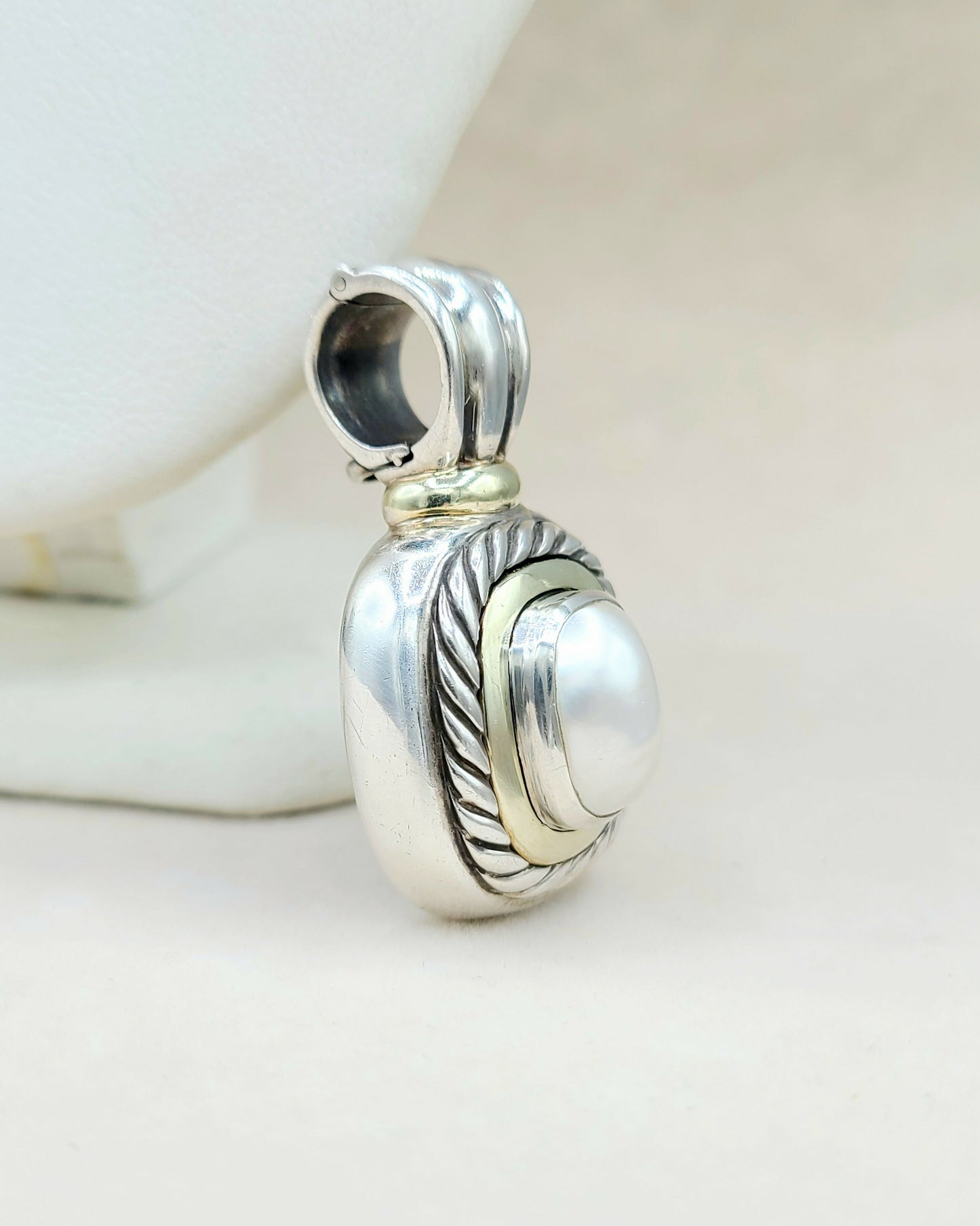    David Yurman Albion Pendant Large Pearl & Gold