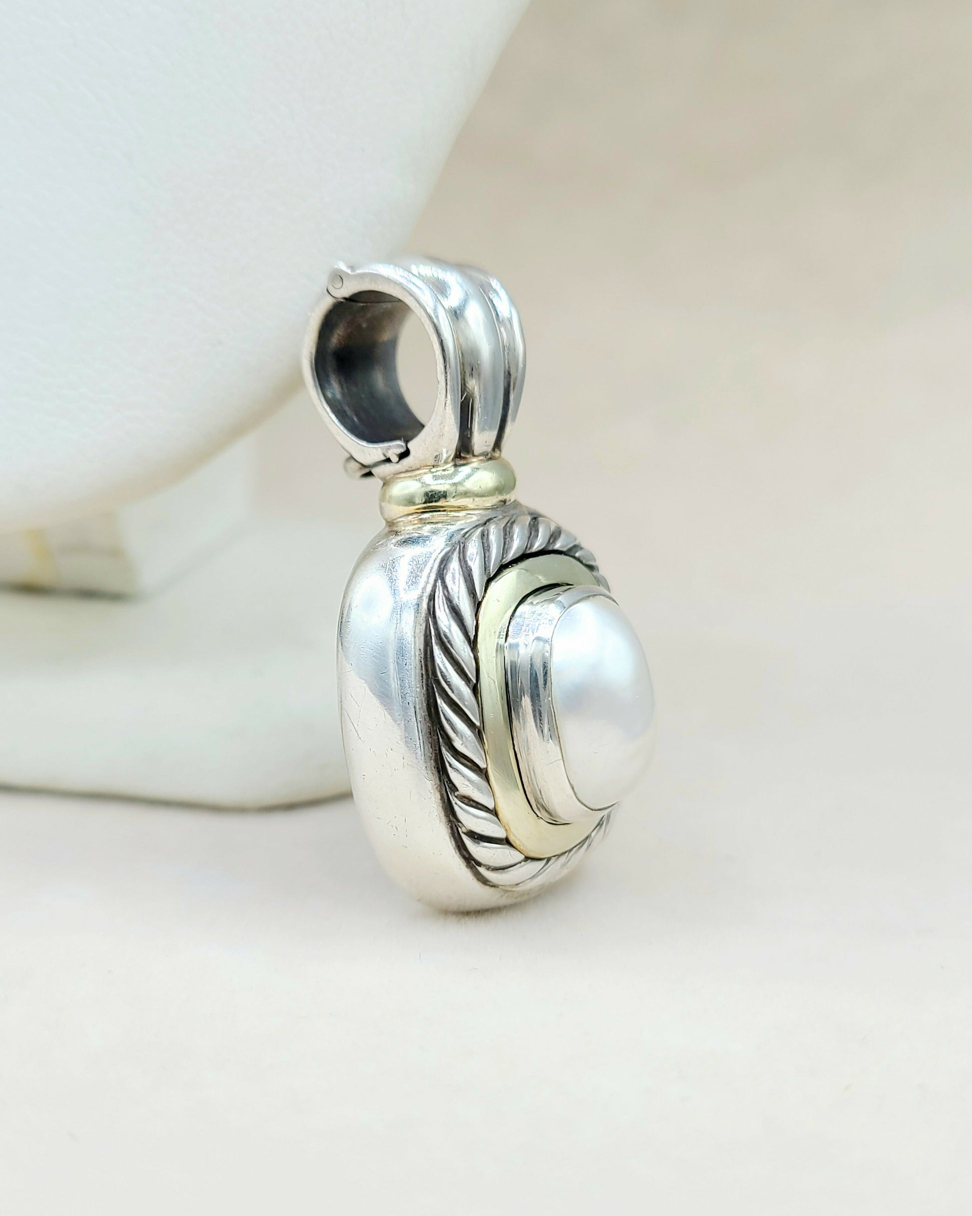    David Yurman Albion Pendant Large Pearl & Gold
