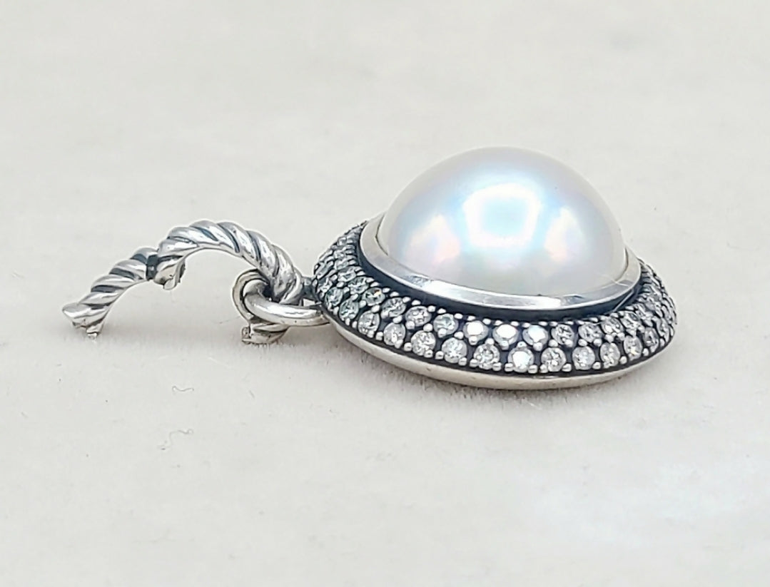    David Yurman Cerise Moonlight Ice Pendant – Pearl & Diamond