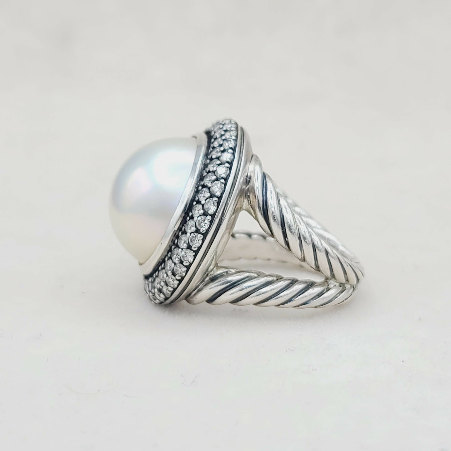    David Yurman Cerise Moonlight Ice Ring – Pearl & Diamonds