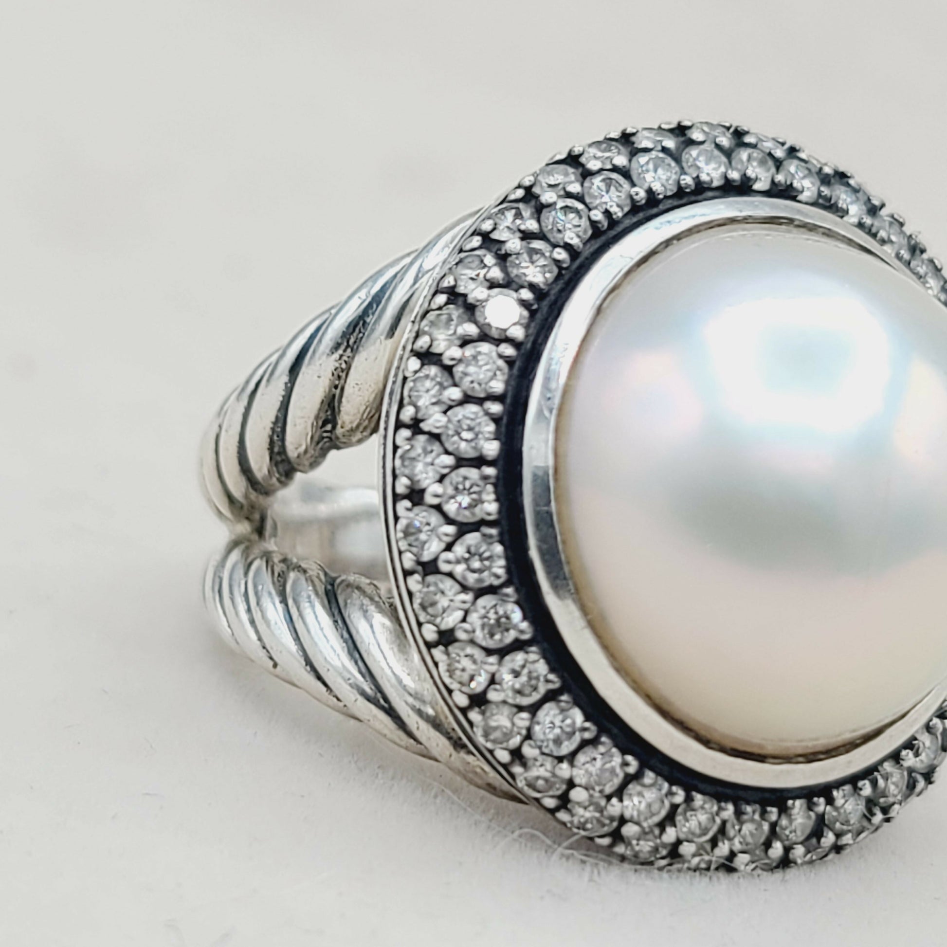    David Yurman Cerise Moonlight Ice Ring – Pearl & Diamonds