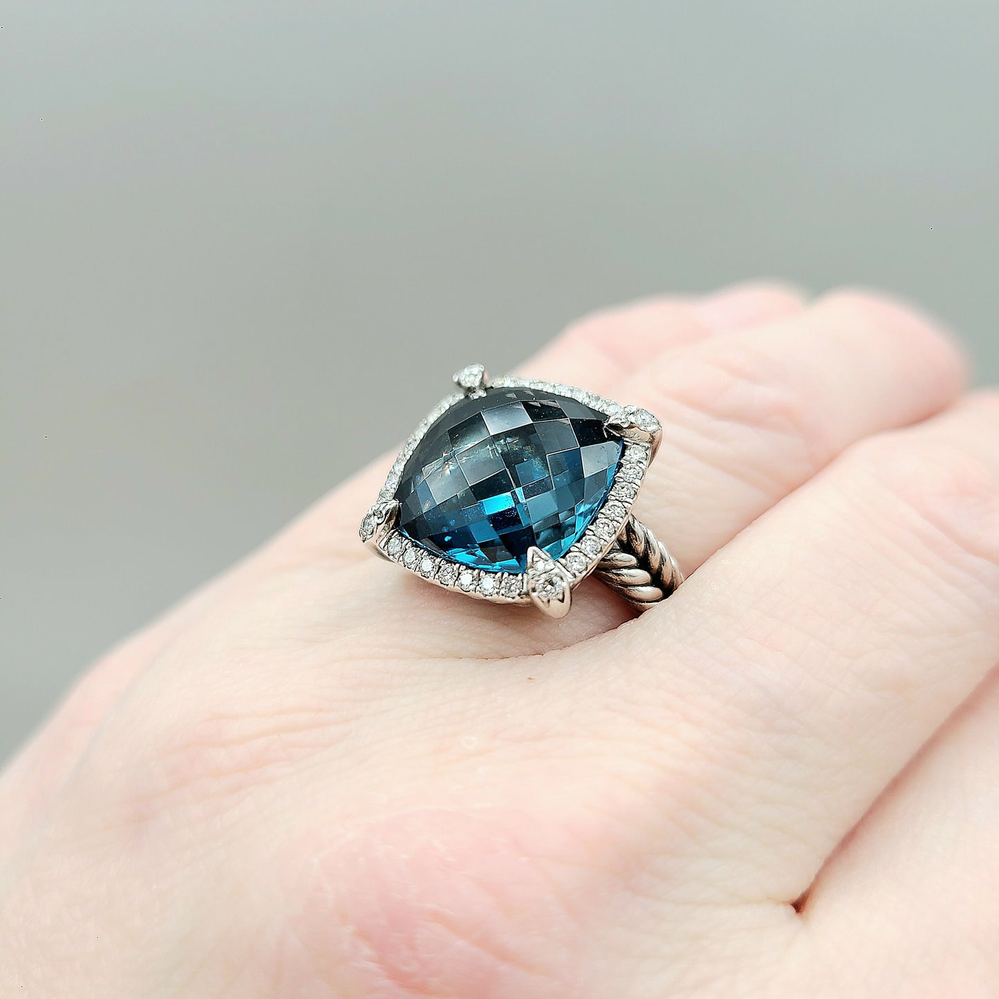    David Yurman Chatelaine Ring Hampton Blue Topaz & Diamond