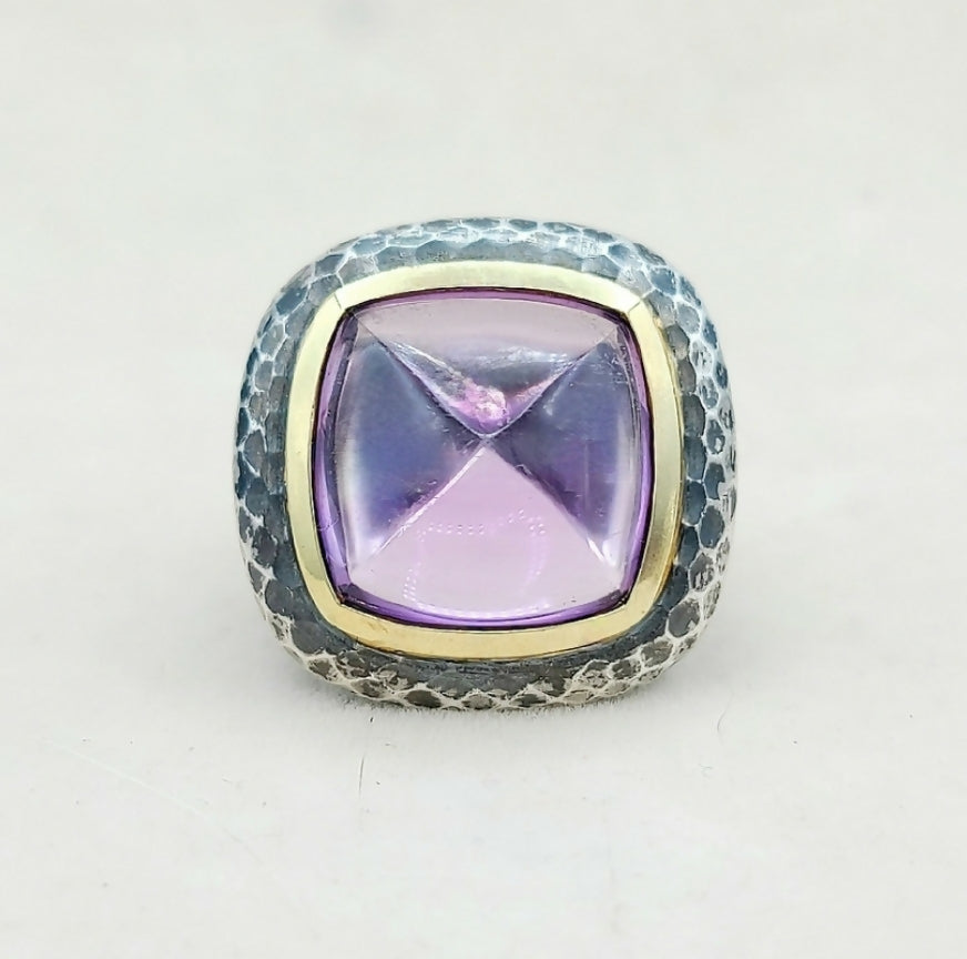    David Yurman Hammered Albion Ring – 17mm Amethyst & Gold