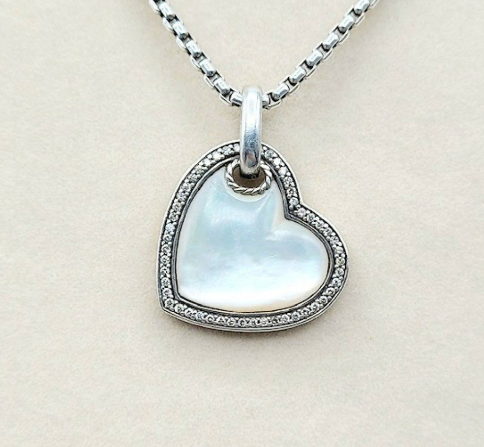    David Yurman Heart Pendant – Mother of Pearl & Diamonds