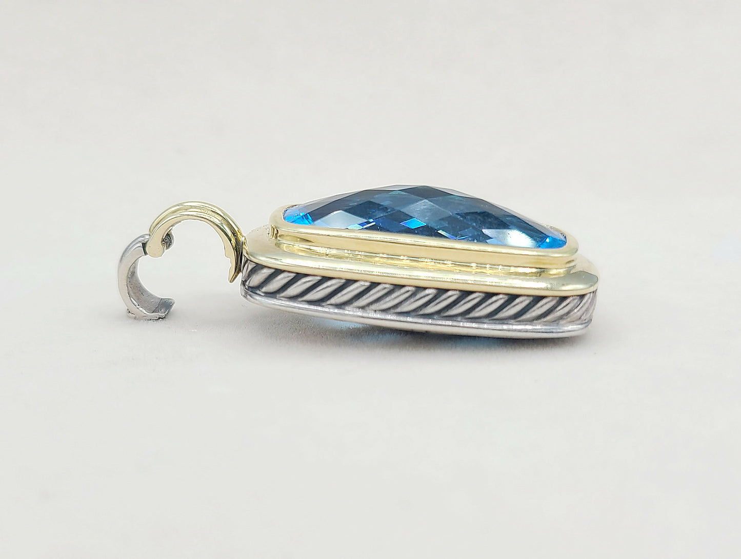    David Yurman Jumbo Albion Elongated Pendant – Blue Topaz