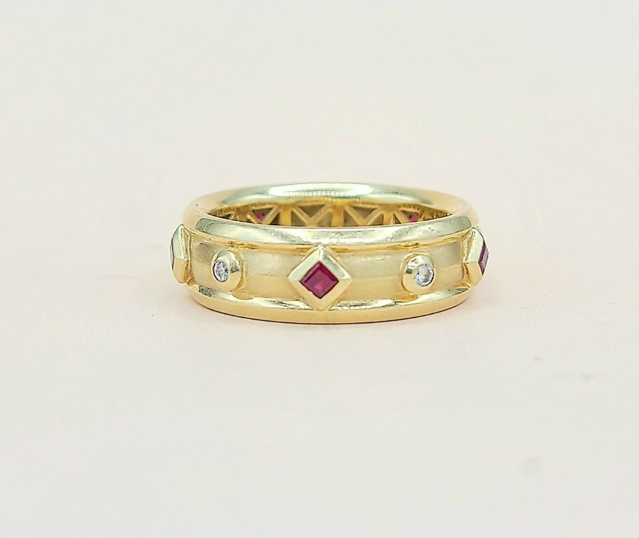    David Yurman Modern Renaissance Ring 18K Gold, Rubies, Diamonds