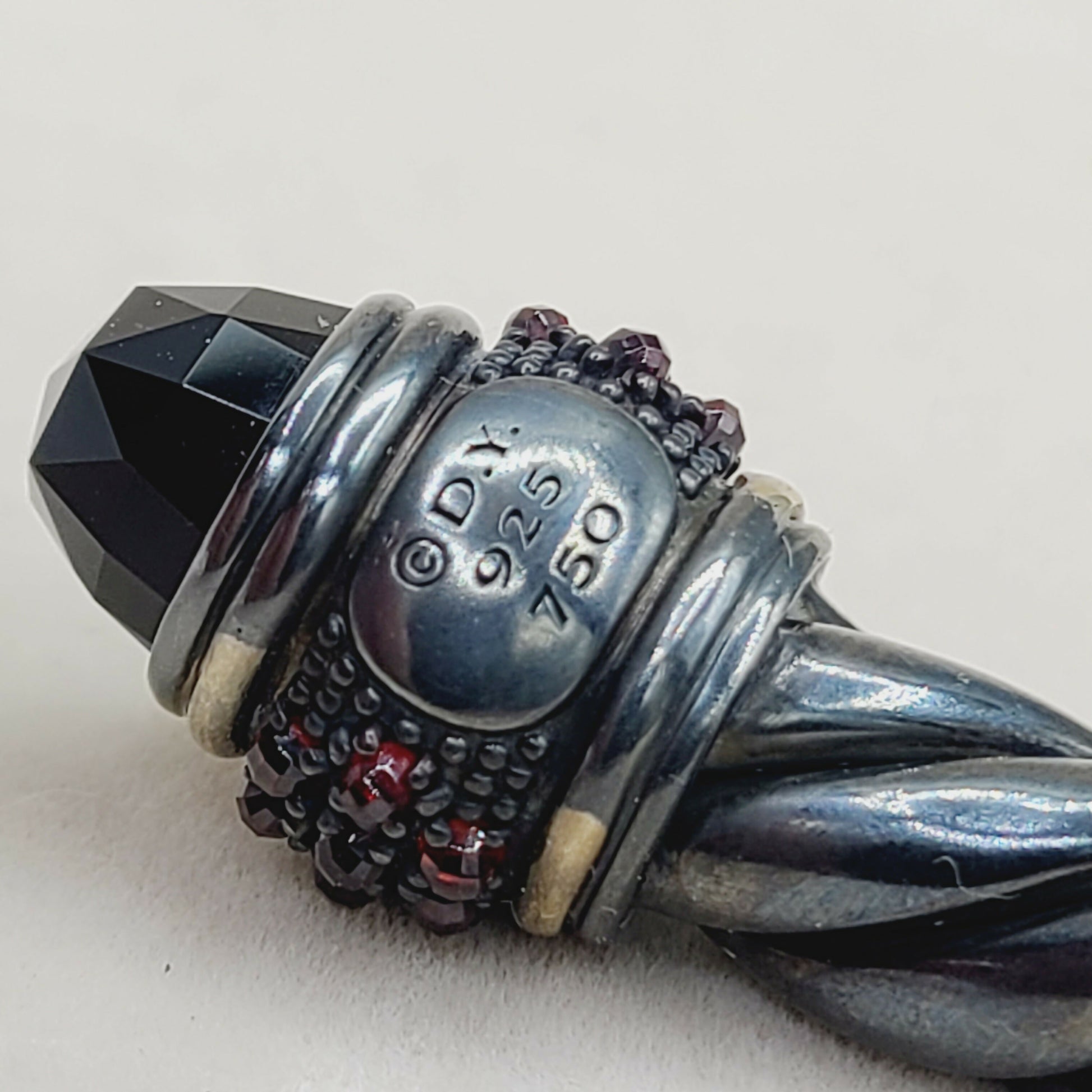    David Yurman Osetra Berries Bracelet  Black Onyx & Garnet