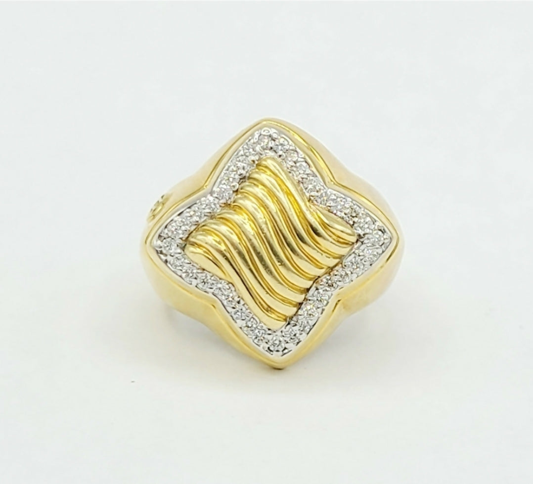    David Yurman Quatrefoil Sculpted Ring – Diamonds & 18k Gold