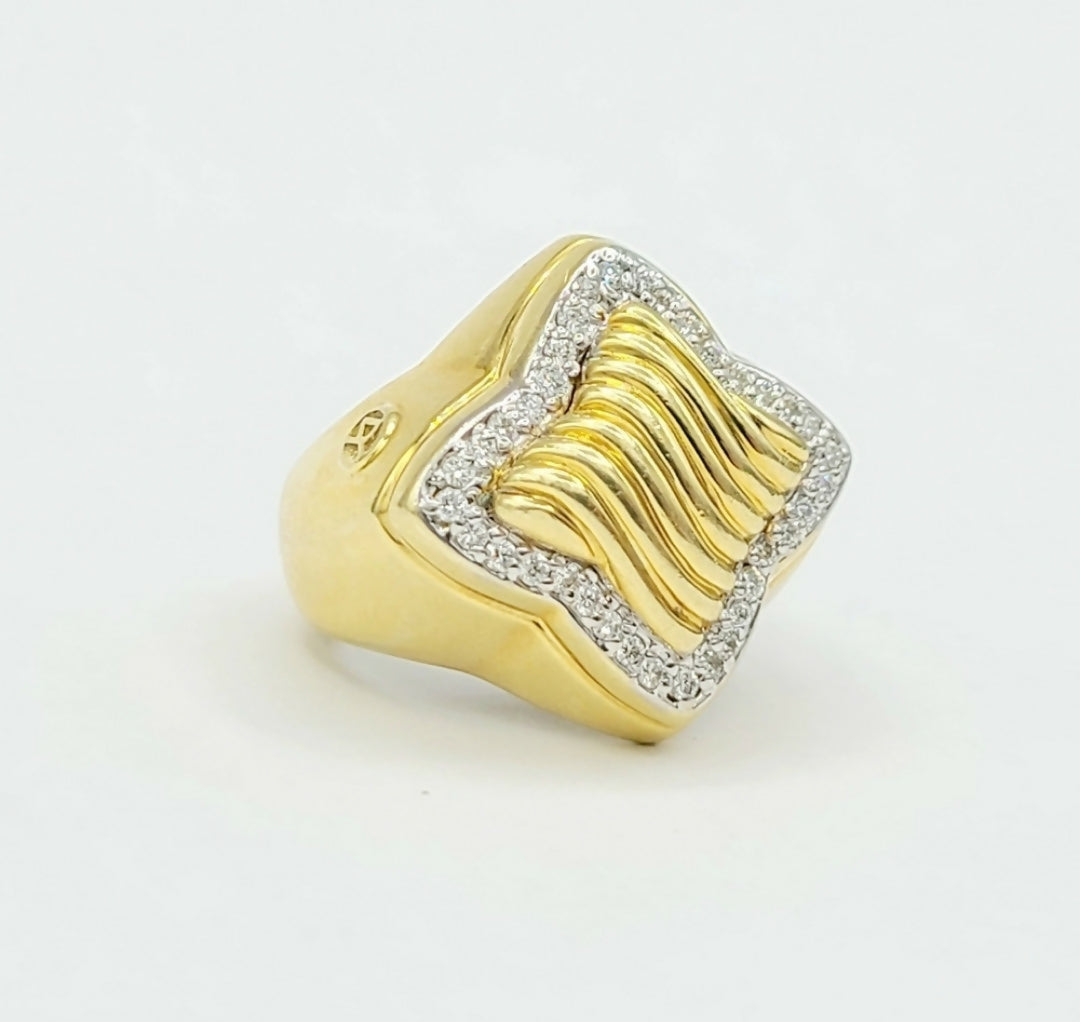    David Yurman Quatrefoil Sculpted Ring – Diamonds & 18k Gold