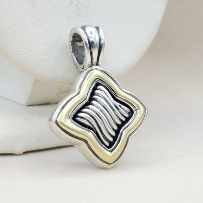    David Yurman  Quatrefoil Thoroughbred Pendant Large
