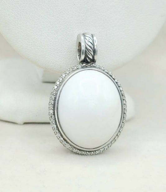    David Yurman Signature Oval Pendant – White Agate & Diamonds