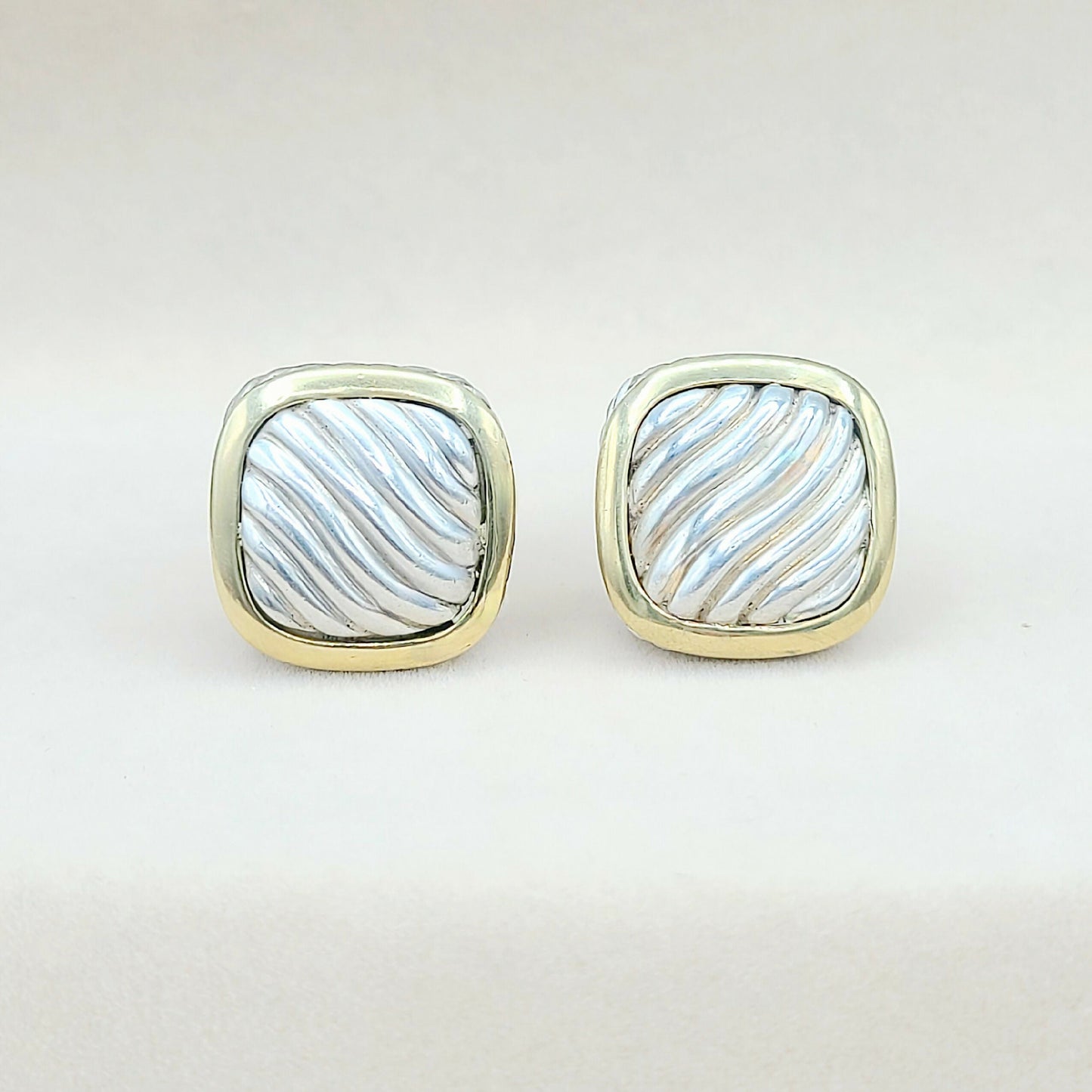    David Yurman Thoroughbred Sculpted Earrings With Gold