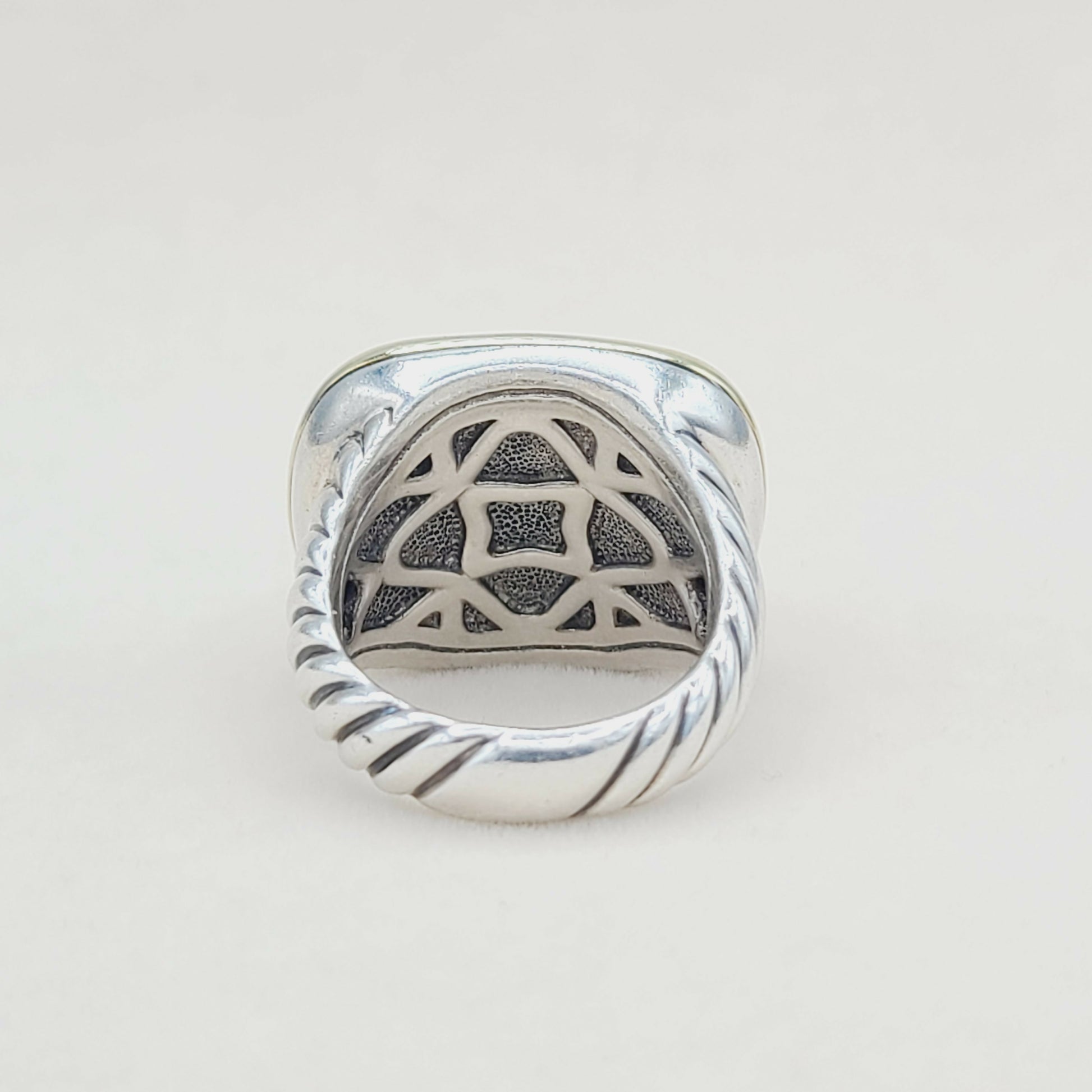    David Yurman Waverly Ring With Lapis Lazuli and Gold