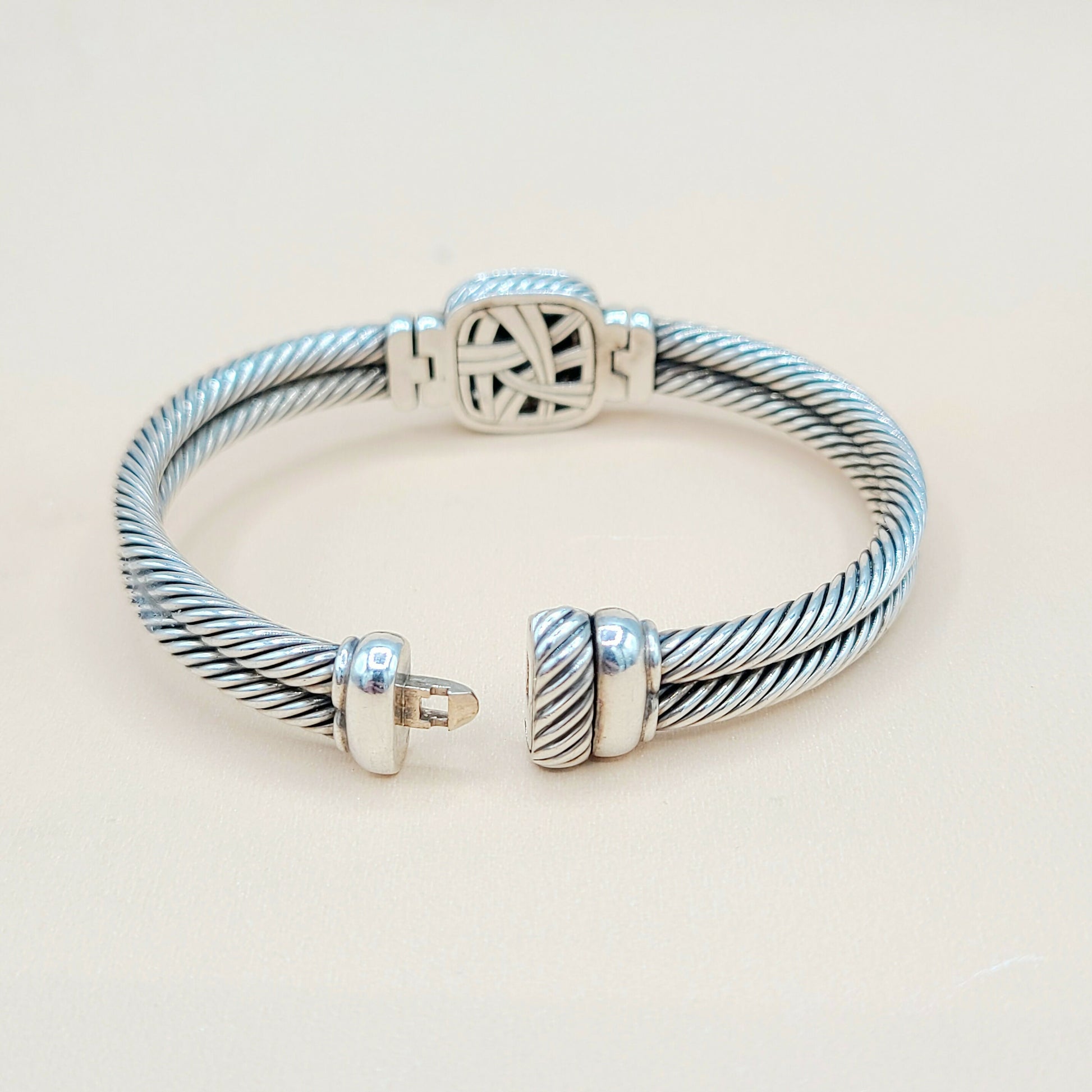    David-Yurman-Albion-Black Onyx-Diamond-Bracelet-