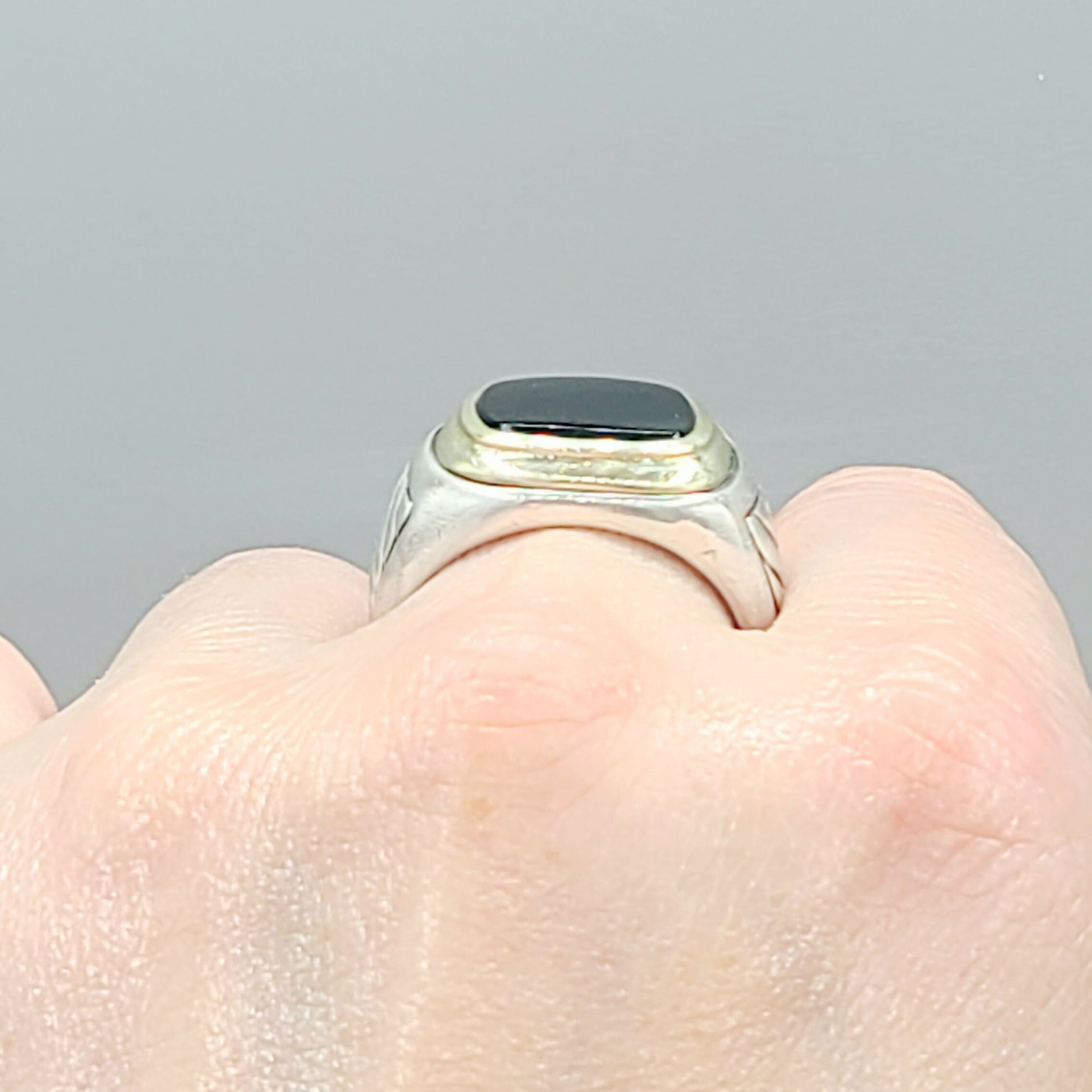    David Yurman Black Onyx Silver Gold Signet Cable Ring