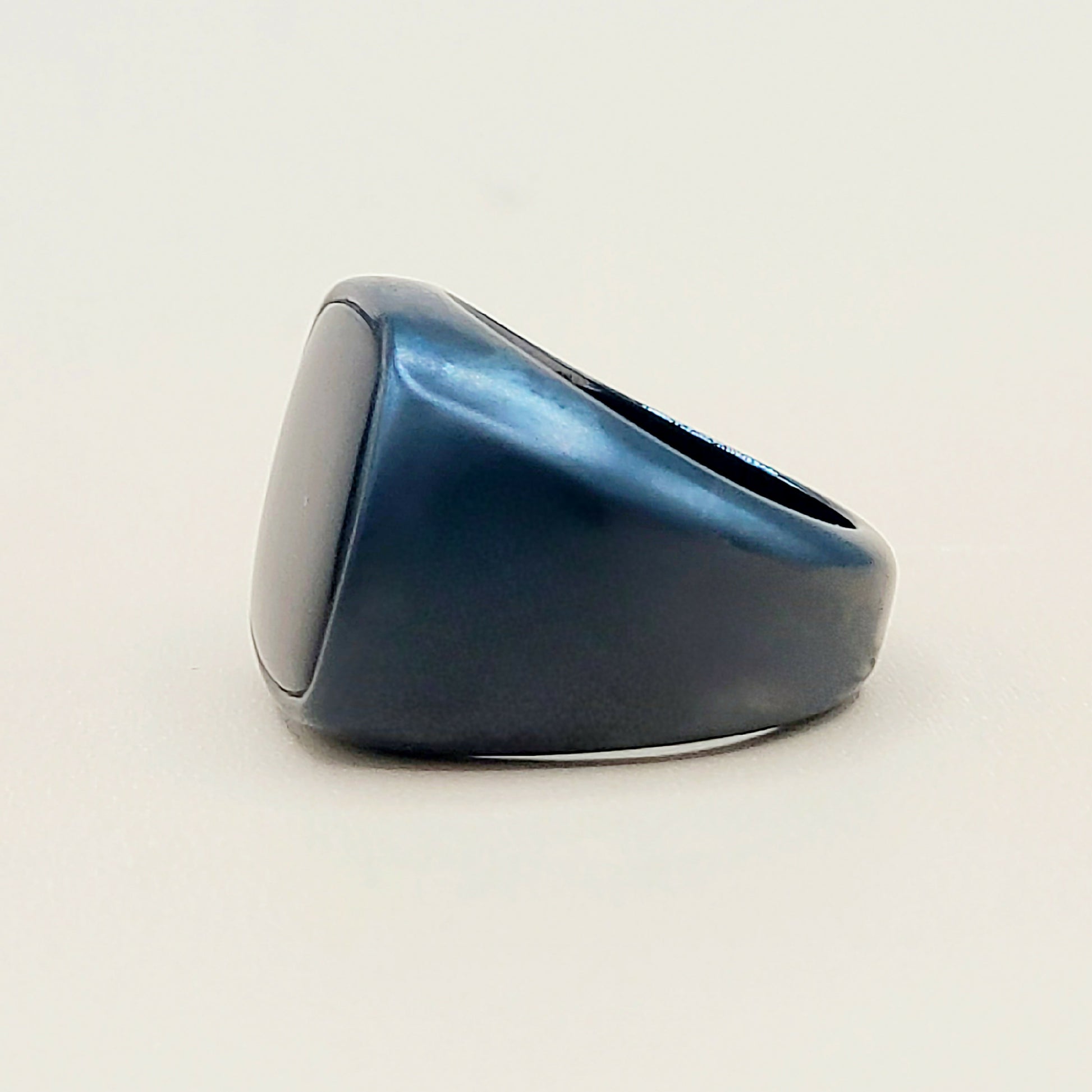    David Yurman Black Onyx Titatium Exotic Stone Signet Ring