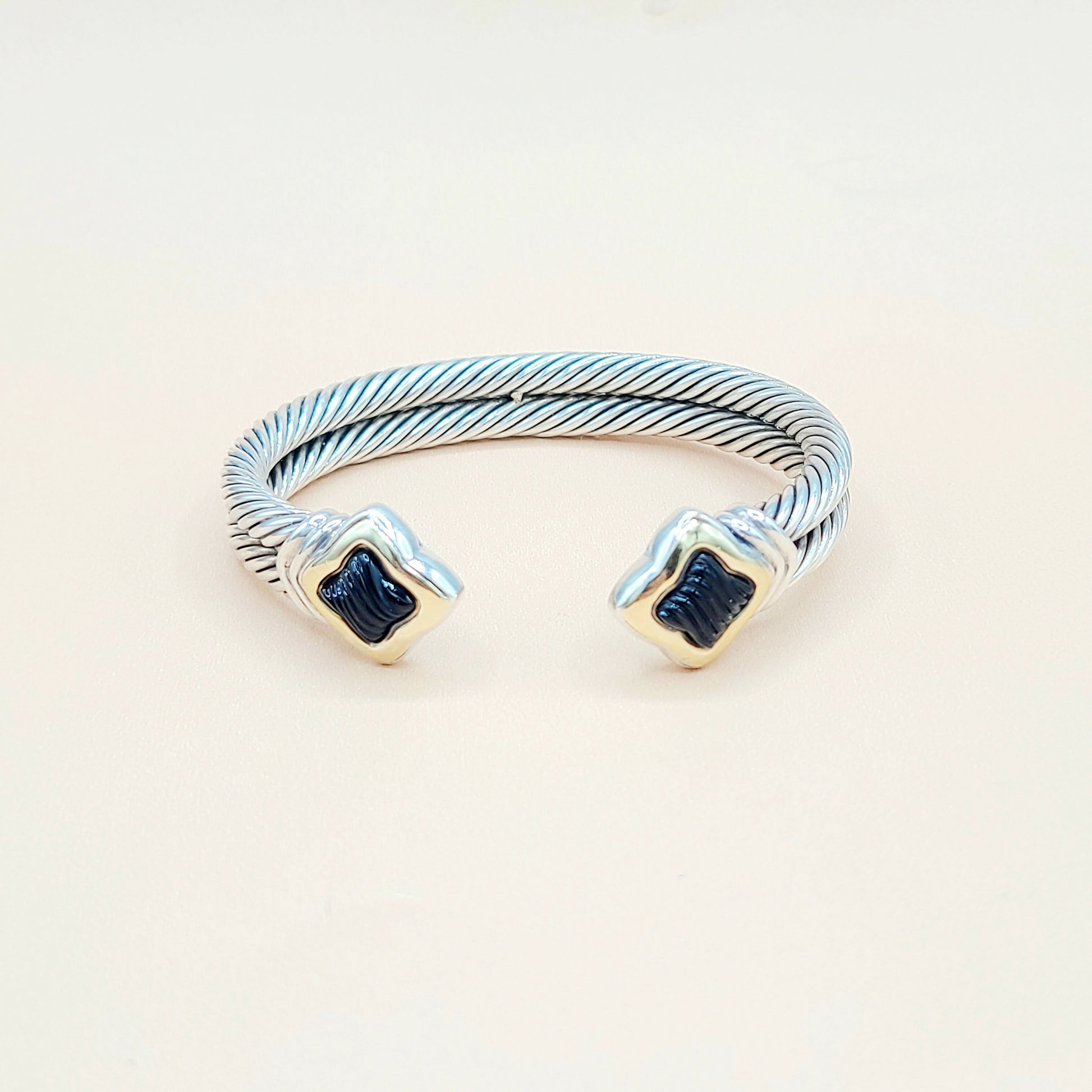    David Yurman Quatrefoil Double Cable Black Onyx Gold Bracelet