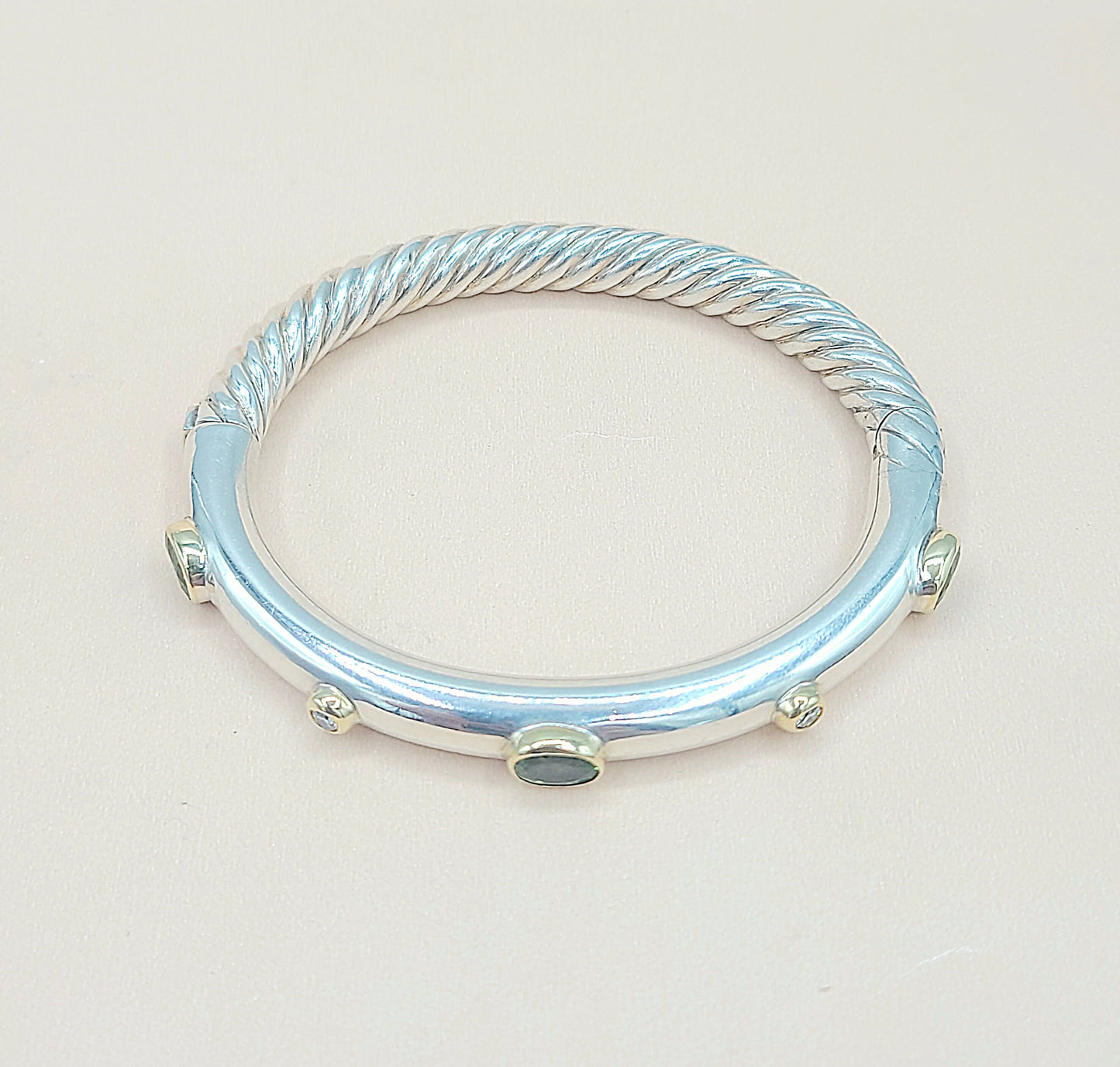    David Yurman Renaissance Peridot Diamond Gold Bangle Bracelet