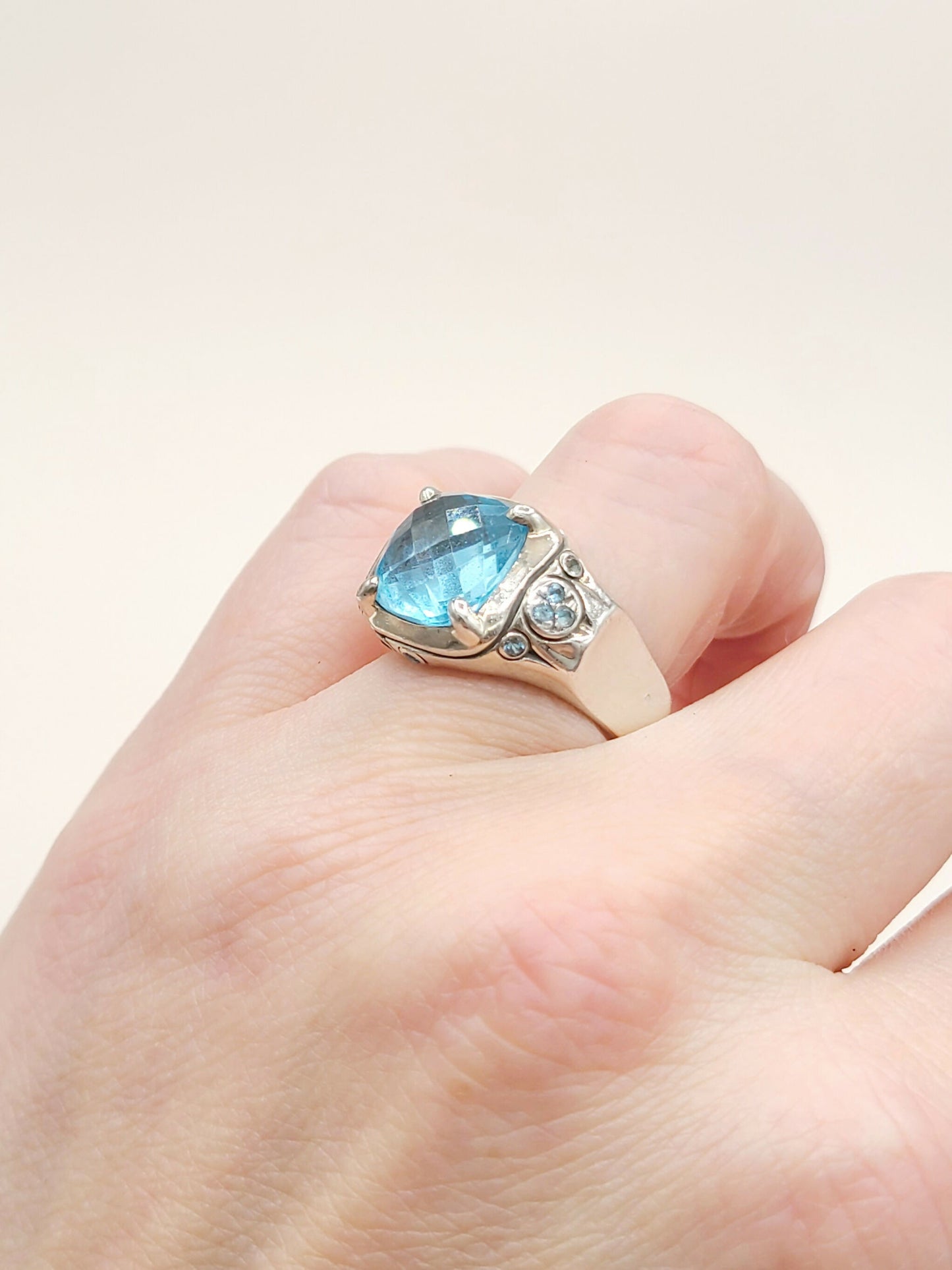    John Hardy Bamboo Ring Blue Topaz
