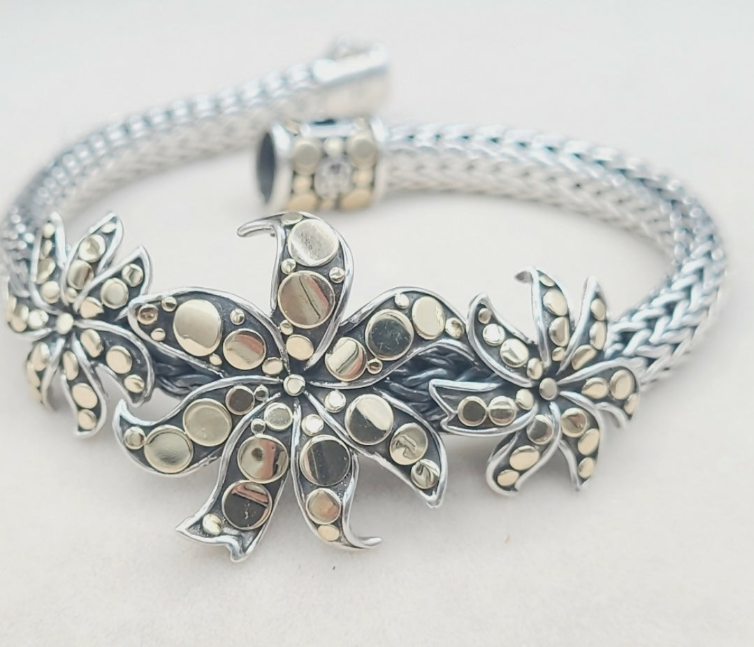    John Hardy Dot Ayu Frangipani Flower Bracelet With Gold