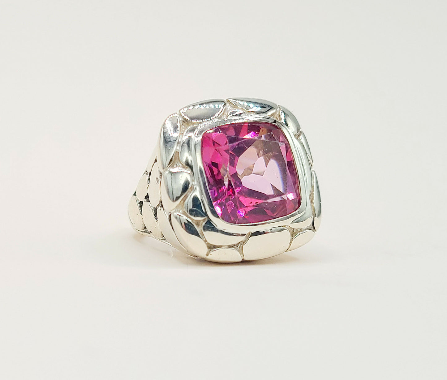    John Hardy Pebble Ring Large Pink Topaz