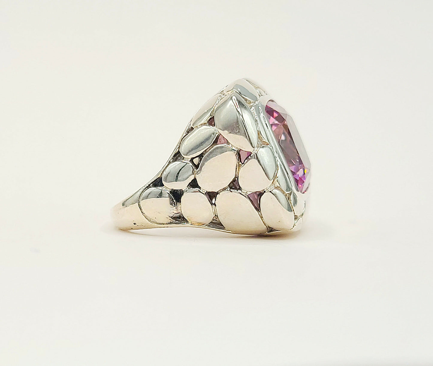    John Hardy Pebble Ring Large Pink Topaz