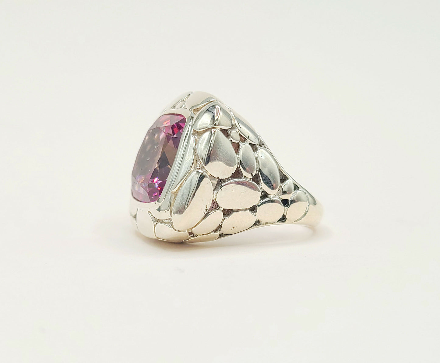    John Hardy Pebble Ring Large Pink Topaz